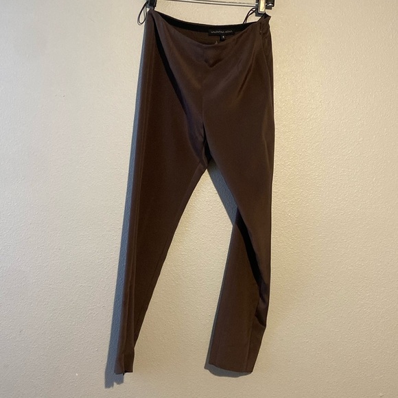 VALENTINA KOVA

Pippa Silk Pant
$1,070 - Picture 3 of 6